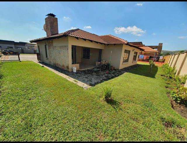 3 BEDROOM HOUSE FOR SALE IN THERESAPARK